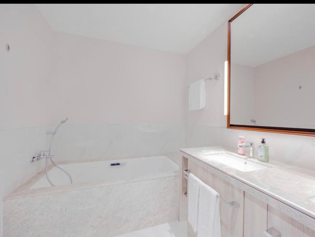 Jumairah Sky Villa Dubai